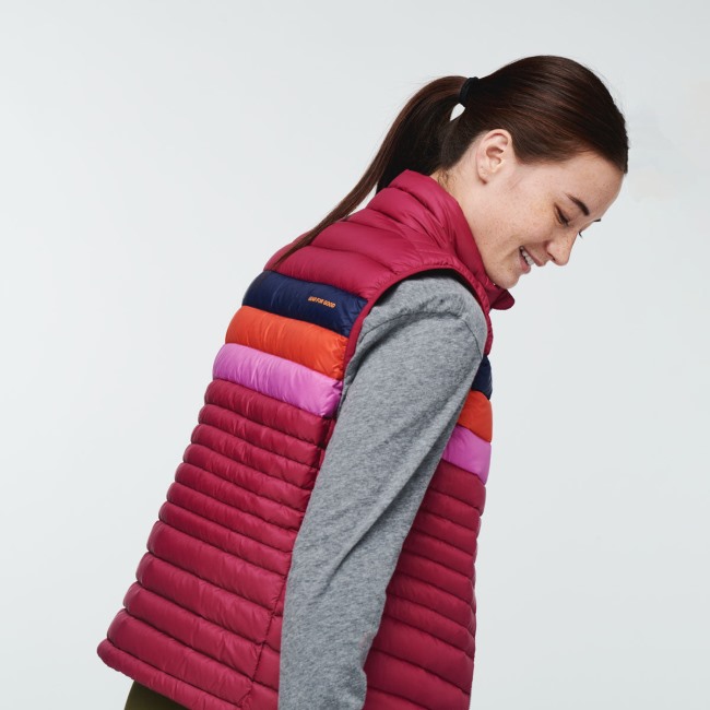 Fuego Daunenweste Damen Cotopaxi Kollektion Himbeere